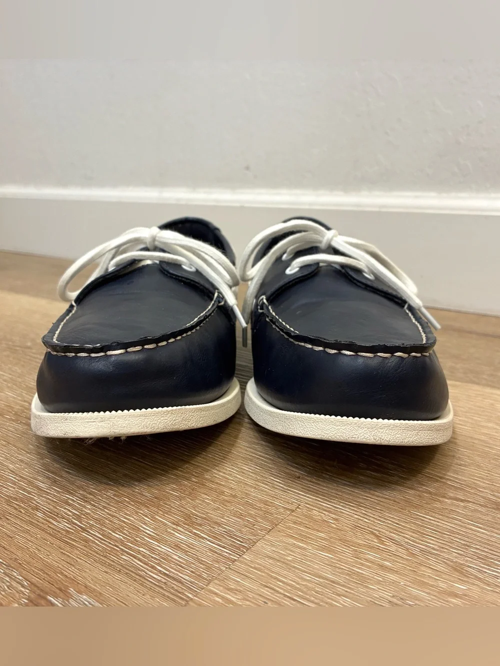 Club Room Men’s Elliot Boat Shoes Size 11 Color: Navy Excellent Condition